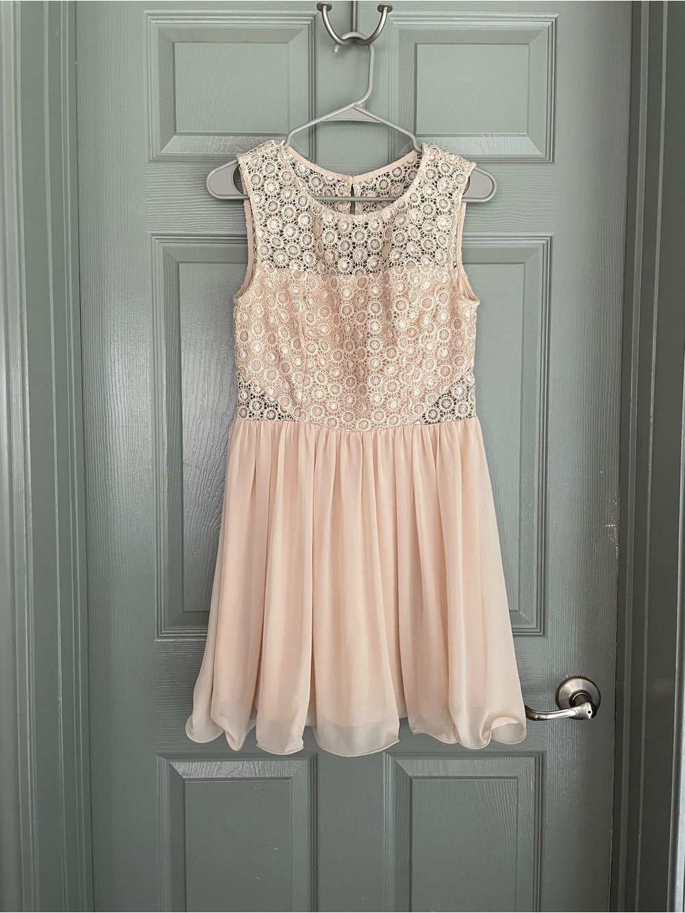 B Darlin Juniors Champagne Lace Bodice Chiffon Skater Dress
